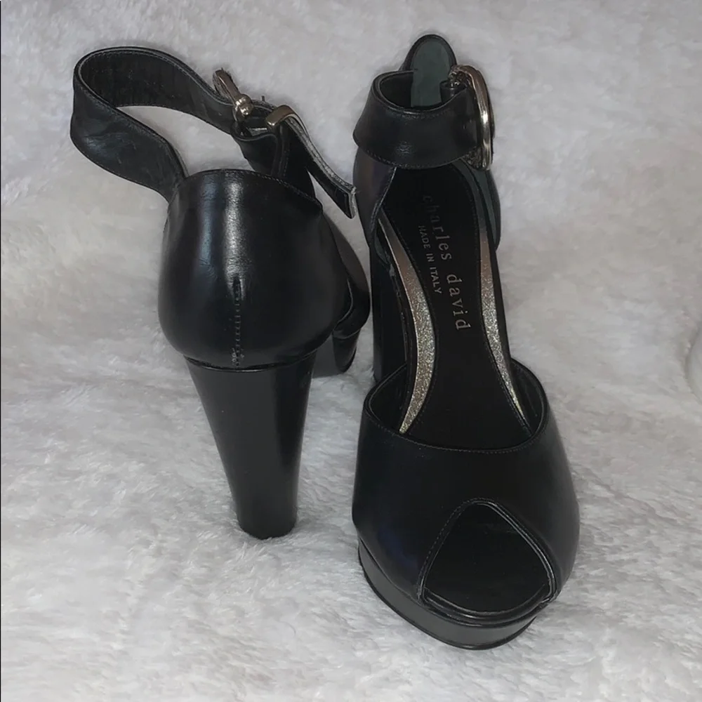 BNWOT Charles David Platform Peep Toe Heel